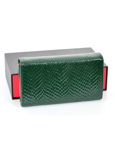 Damengeldbörse aus grün lackiertem Leder
