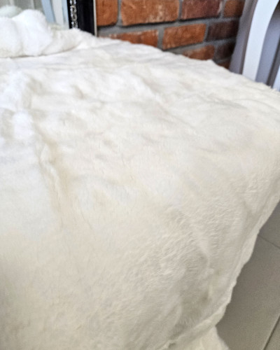 Felldecke Fellteppich aus Rex-Chinchilla Kaninchenfell 120x60cm, weiß